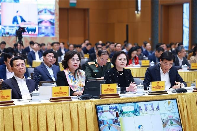 Các đại biểu tham dự Hội nghị Chính phủ với các địa phương về tăng trưởng kinh tế. (Ảnh: Dương Giang/TTXVN) thu-tuong-chu-tri-hoi-nghi-chinh-phu-voi-cac-dia-phuong-ve-tang-truong-kinh-te-4.jpg