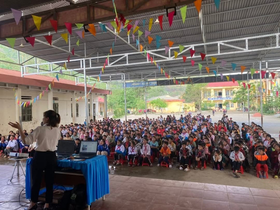 Yên Bái xây dựng môi trường giáo dục hạnh phúc đồng bộ. 1000030595.jpg