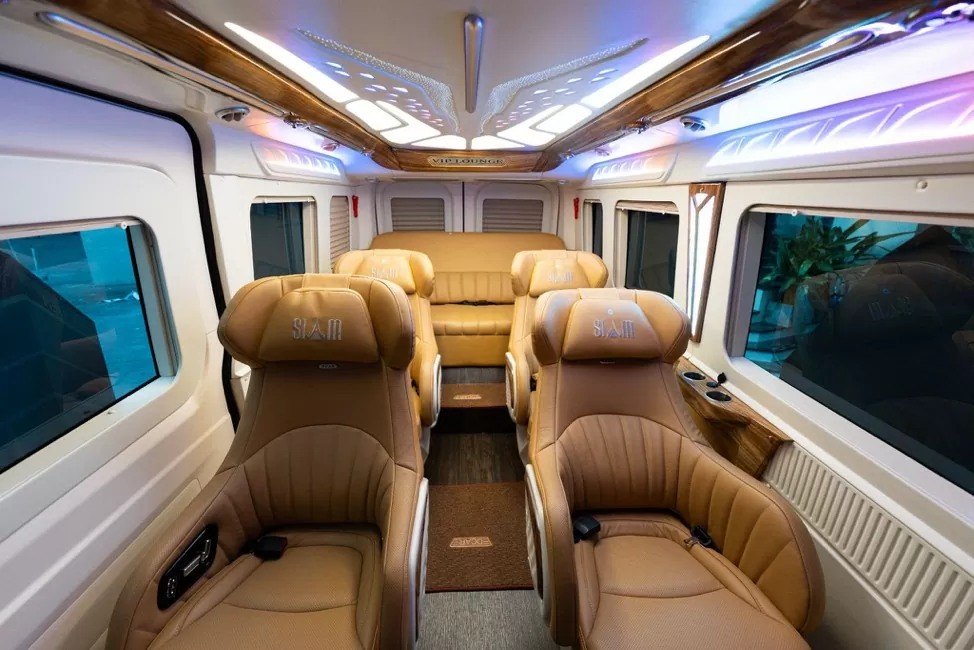 Bí mật sau chuyến xe “An – Tâm – Đẹp”: CEO SIAM Thailand và chiến lược đầu tư vào sắc đẹp Bí mật sau chuyến xe “An – Tâm – Đẹp”: CEO SIAM Thailand và chiến lược đầu tư vào sắc đẹp