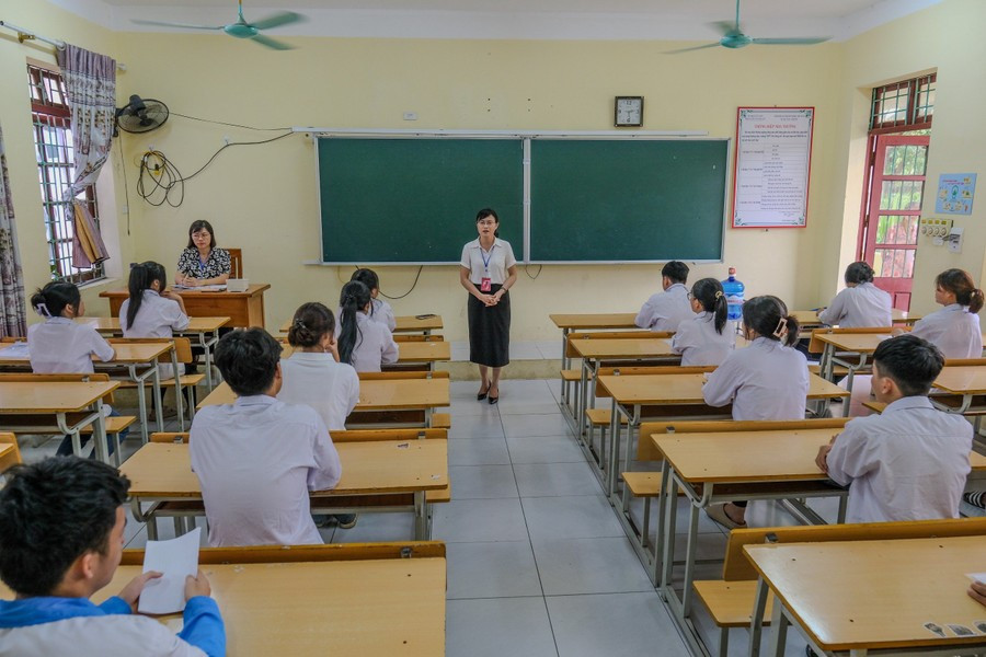 Học sinh dự thi tốt nghiệp THPT năm 2024 (ảnh TL). m-7-7297.jpg