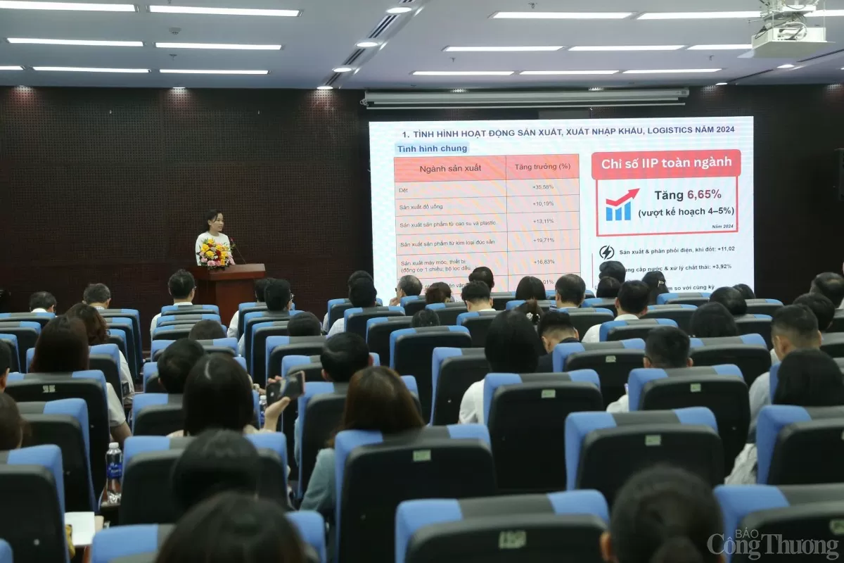 Bà Đỗ Thị Quỳnh Trâm - Phó Giám đốc Sở Công Thương Đà Nẵng thông tin các kiến nghị, vướng mắc của doanh nghiệp và các giải pháp tháo gỡ khó khăn Bà Đỗ Thị Quỳnh Trâm - Phó Giám đốc Sở Công Thương Đà Nẵng thông tin các kiến nghị, vướng mắc của doanh nghiệp và các giải pháp tháo gỡ khó khăn