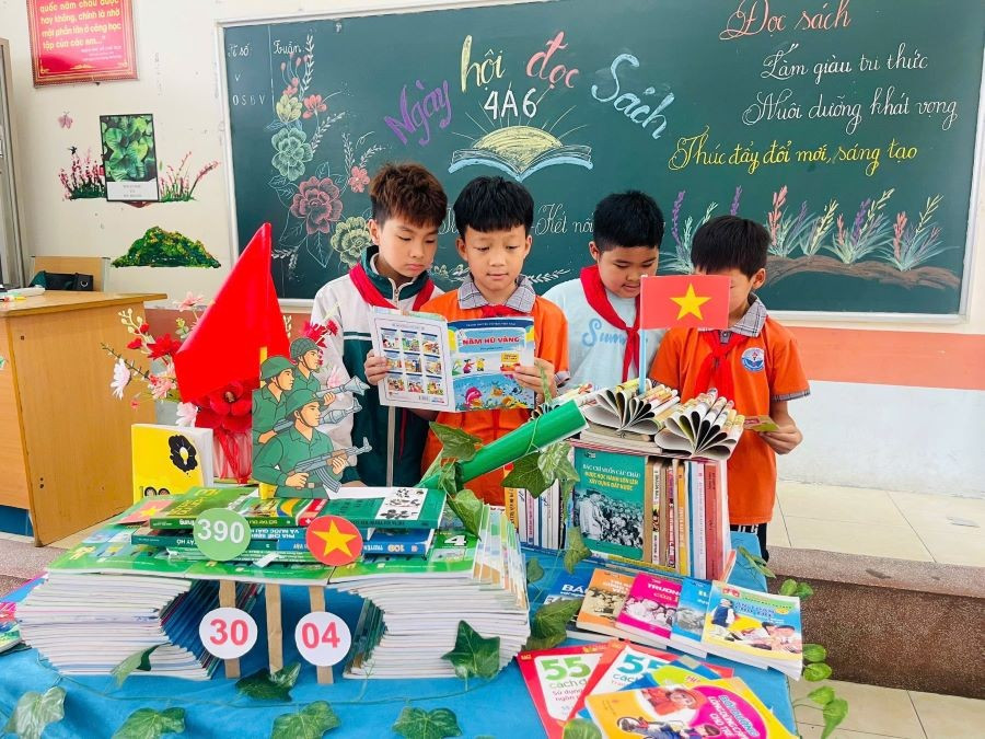 Trường Tiểu học Cao Xá (huyện Lâm Thao) tổ chức các chuỗi hoạt động Ngày Sách và Văn hóa đọc Việt Nam lần thứ Tư theo từng đơn vị lớp. th-cao-xa-1.jpg