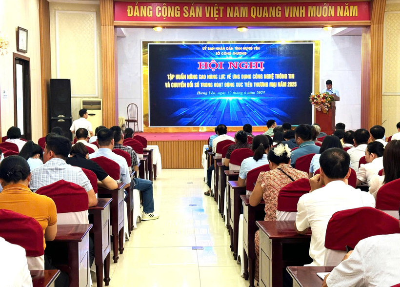 Toàn cảnh hội nghị. Ảnh: Cục Thương mại điện tử và Kinh tế số