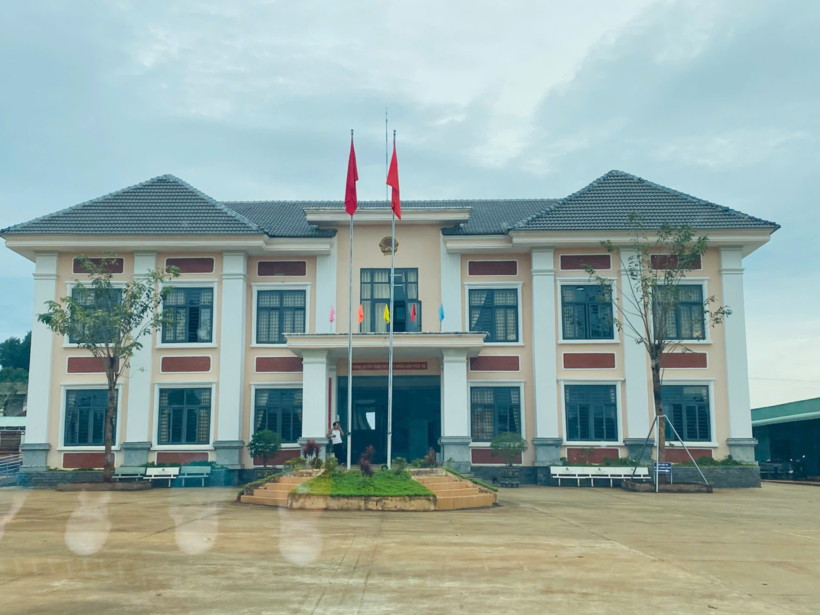 Hệ thống cơ sở vật chất các xã trên địa bàn tỉnh Bình Phước được đầu tư xây dựng khang trang, hiện đại - Ảnh: Tiến Thanh