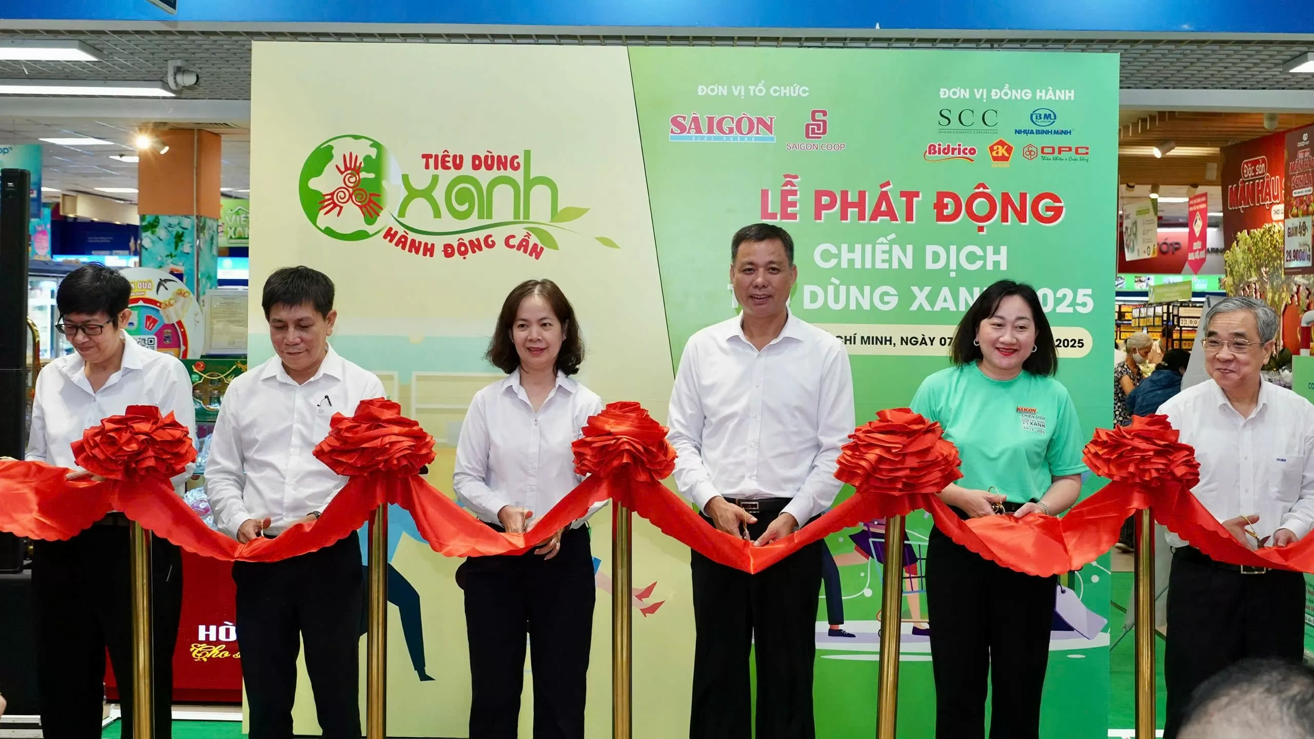 Bán lẻ hiện đại ‘cõng’ mận Sơn La vào phố thị Mận hậu Sơn La mở rộng thị phần nhờ bán lẻ hiện đại