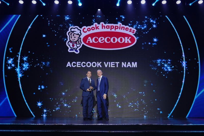 Đại diện công ty Acecook Việt Nam vinh dự nhận giải "Best Companies to Work for in Asia 2025" - Nơi làm việc tốt nhất Châu Á