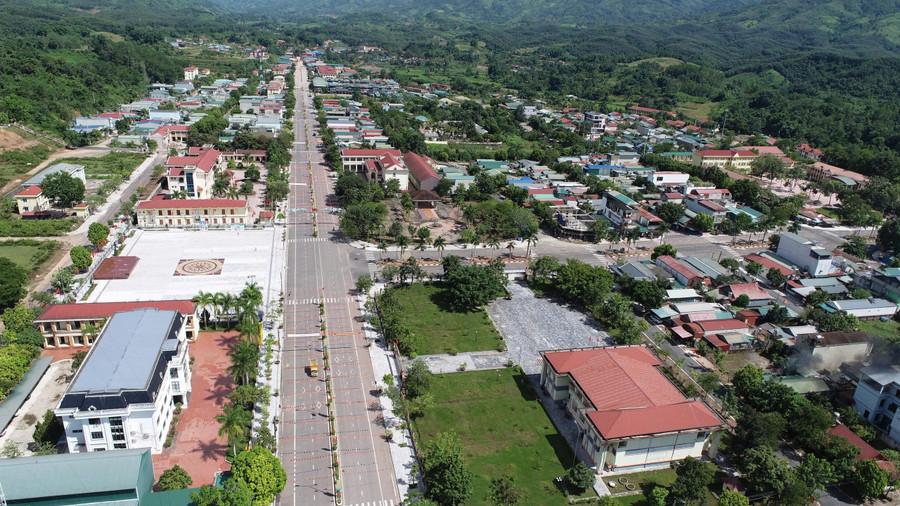 Trung tâm xã Mường Nhé nhìn từ trên cao.
