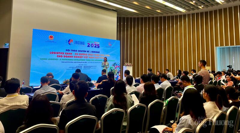 Toàn cảnh Hội thảo chuyên đề “Logistics xanh – xu hướng phát triển bền vững cho doanh nghiệp Việt Nam xuất khẩu".
