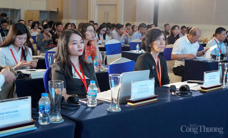 Sự kiện thu hút được rất đông các cơ quan quản lý, chuyên gia và cộng đồng doanh nghiệp.