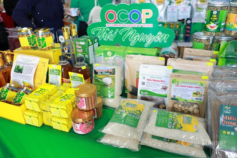 Các sản phẩm đạt tiêu chuẩn OCOP đến từ Thái Nguyên. Ảnh: Quỳnh Trang