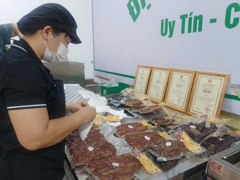 Thịt trâu gác bếp Lèo Thủy – đậm hương vị Tây Bắc, sản phẩm OCOP 3 sao.