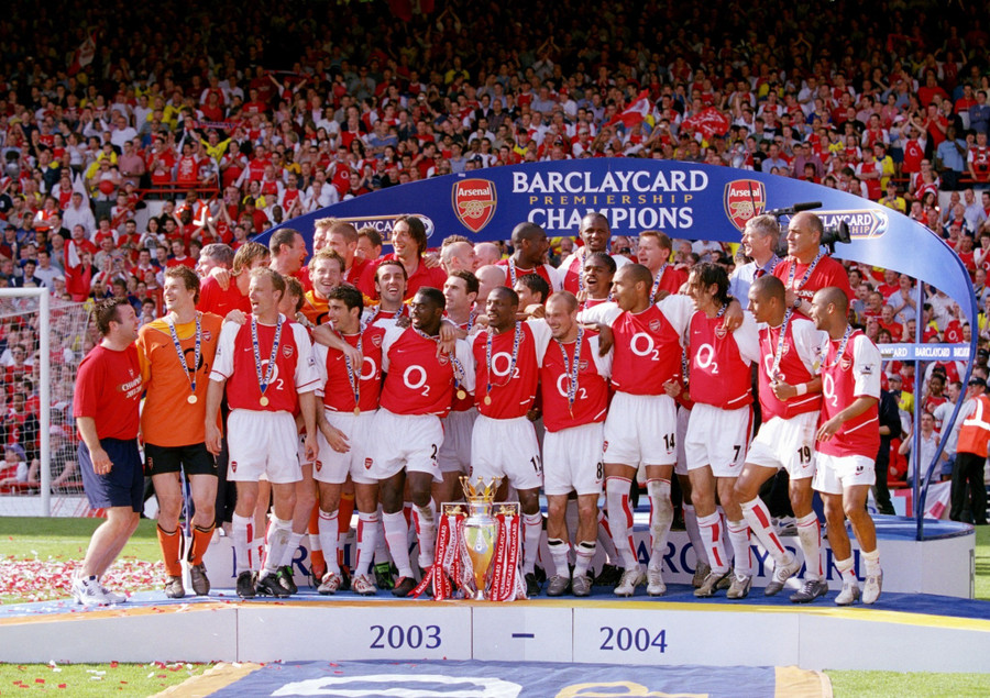 Lần gần nhất Arsenal vô địch Ngoại hạng Anh là vào mùa giải 2003-2004. arsenal-3.jpg