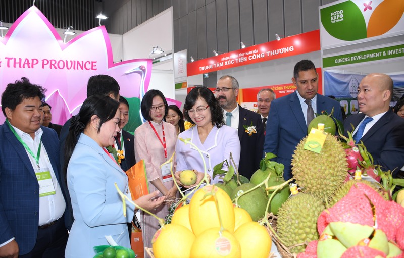 Nhờ đẩy mạnh hỗ trợ doanh nghiệp tham gia các chương trình xúc tiến thương mại do Bộ Công Thương tổ chức, kim ngạch xuất khẩu của Đồng Tháp đạt 8,63 tỷ USD trong 11 tháng năm 2025. Ảnh: Minh Khuê.