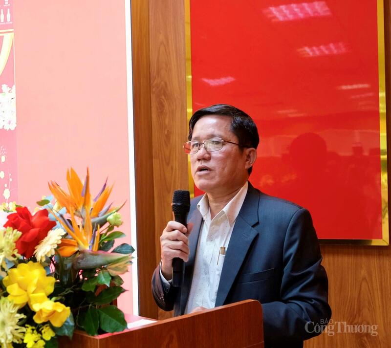 Ông Nguyễn Văn Khánh, Phó Giám đốc Sở Công Thương Lâm Đồng phát biểu tại hội nghị. Ảnh: Diễm Thương