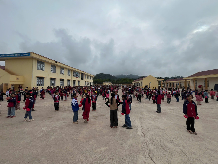 Xã Mường Toong luôn coi giáo dục và nâng cao dân trí là nhiệm vụ xuyên suốt, gắn chặt với mục tiêu giảm nghèo bền vững, phát triển nguồn nhân lực và nâng cao đời sống nhân dân. xmc-muong-toong.jpg