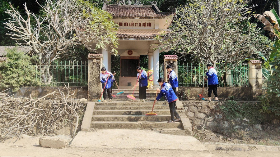 Các trường học ở Phục Hòa luôn chú trọng giáo dục truyền thống lịch sử của dân tộc tới học sinh. thcs-dai-son-phuc-hoa.jpg