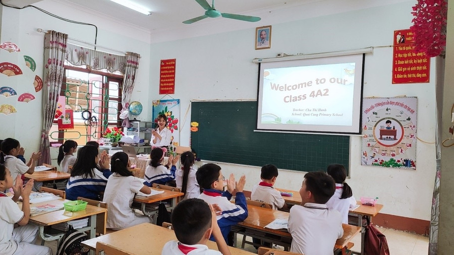 Đưa tiếng Anh thành ngôn ngữ thứ hai. Ảnh minh họa: Internet dua-tieng-anh-tro-thanh-ngon-ngu-thu-hai-trong-truong-hoc-2.jpg