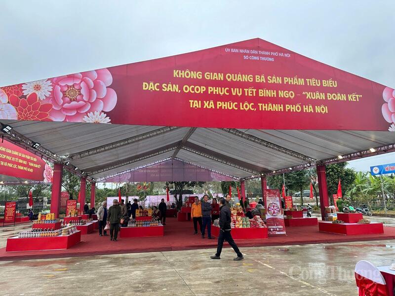 Không gian trưng bày, quảng bá, giới thiệu các sản phẩm tại xã Phúc Lộc.