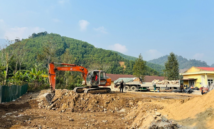 San lấp mặt bằng tại các trường nội trú liên cấp ở Thanh Hóa đang được triển khai khẩn trương. xay-dung-truong-pho-thong-noi-tru-lien-cap-po-thanh-hoa1.jpg