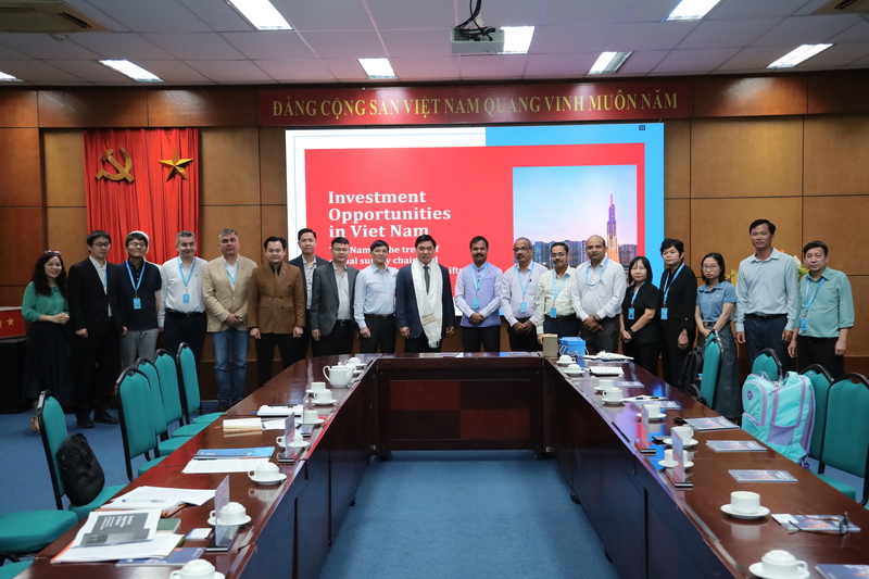 Các đại biểu chụo ảnh chung tại chương trình tiếp đón. Ảnh: Vietrade