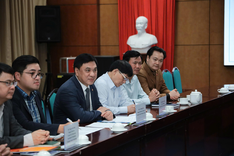 Ông Lê Hoàng Tài và đại biểu phía Việt Nam tại buổi tiếp. Ảnh: Vietrade