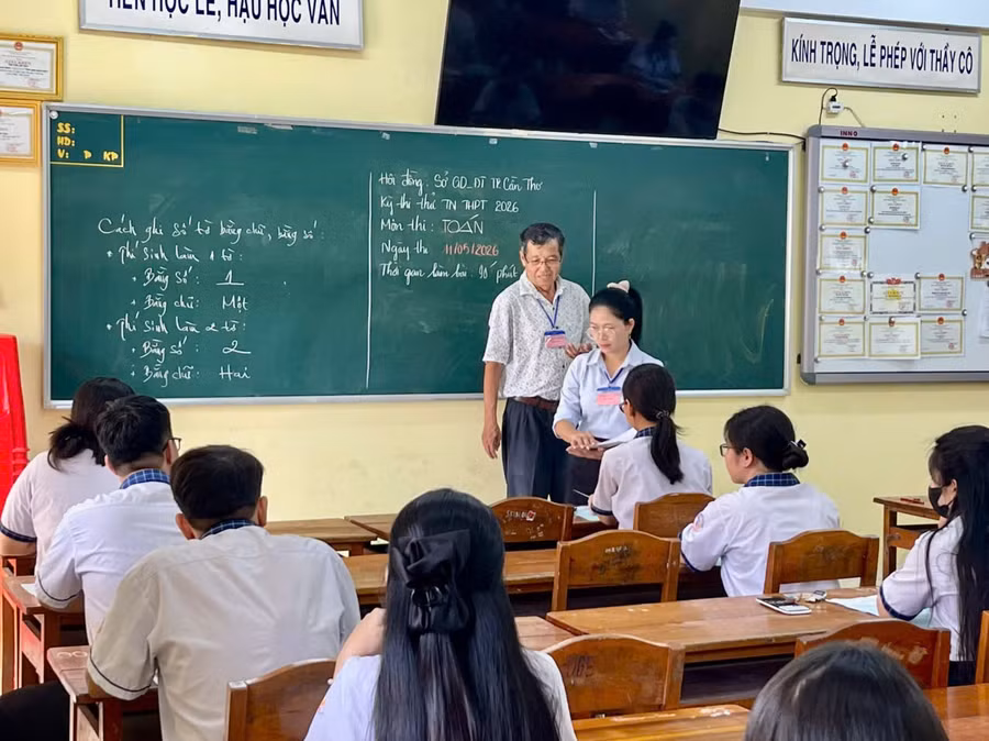 Học sinh Trường THPT An Khánh (TP Cần Thơ) tham gia Kỳ thi thử tốt nghiệp THPT.