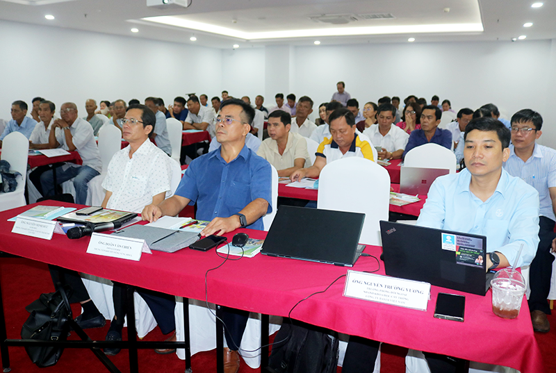Chuyển giao công nghệ, kiến thức thực hành sản xuất lúa chất lượng cao, hiệu quả bền vững và phòng tránh hạn mặn