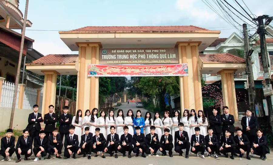 Các điều kiện phục vụ kỳ thi tại Trường THPT Quế Lâm cơ bản đã hoàn thành. 686516353-1784266990370727-2333829651739855494-n.jpg