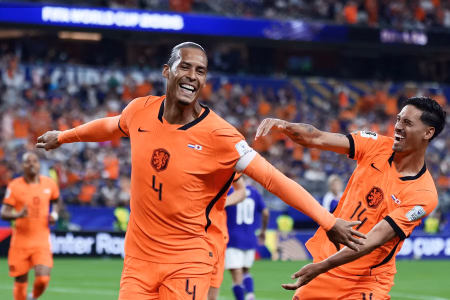 Virgil van Dijk ghi bàn nhưng Hà Lan vẫn phải chia điểm với Nhật Bản. ha-lan-2.jpg