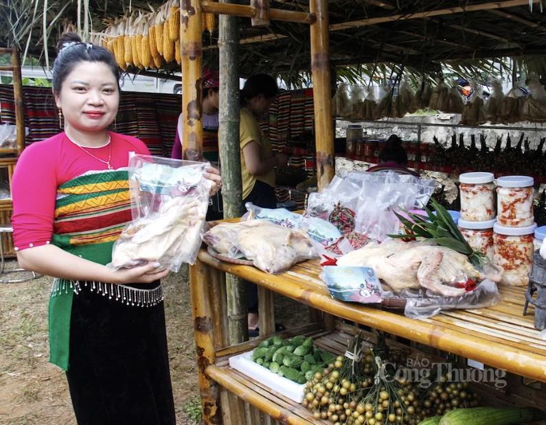 Khó khăn lớn nhất hiện nay là bảo quản và vận chuyển sản phẩm tươi sống, đòi hỏi yêu cầu nghiêm ngặt về thời gian và nhiệt độ. Ảnh: Tiến Đông