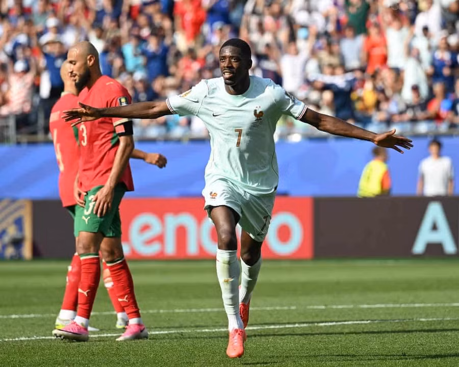 Tiền đạo Ousmane Dembele ăn mừng bàn nâng tỷ số lên 2-0. Ảnh: Getty. phap-ma-roc-2.jpg