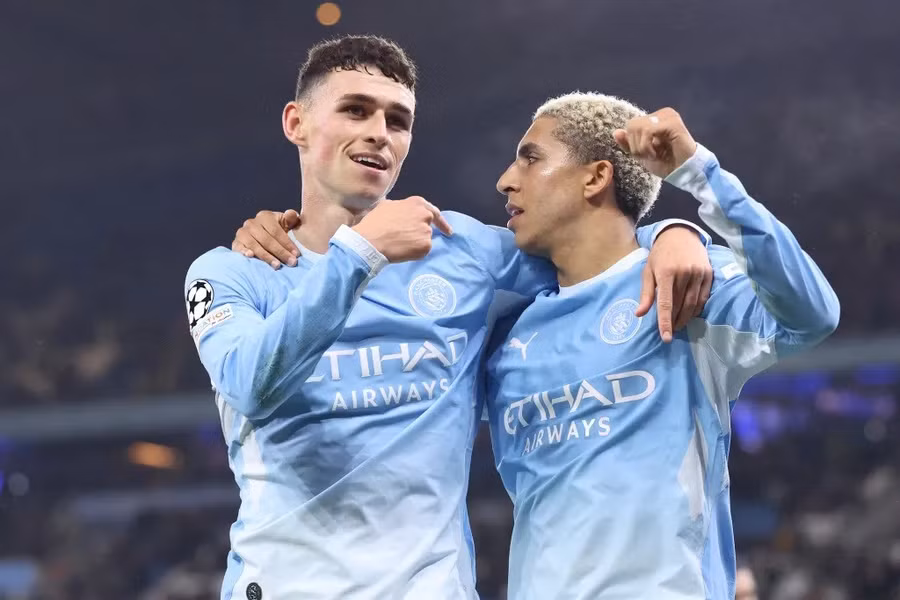 Tiền vệ Phil Foden lập hat-trick giúp Man City đè bẹp AEK Athens 5-1. Ảnh: Getty. man-city.jpg